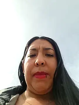 Bella keny online show from 05-25-26, 02:05