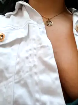 Bella keny online show from 11-25-25, 05:24