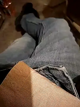 A man in public online show from 10-12-25, 12:28