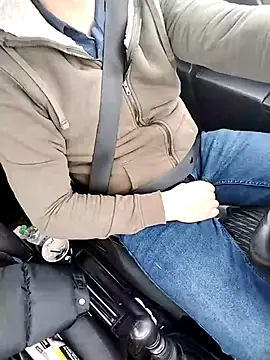 A man in public online show from 01-07-26, 11:26