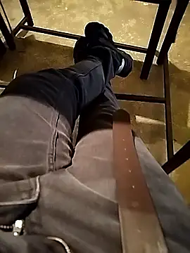 A man in public online show from 02-13-26, 12:16