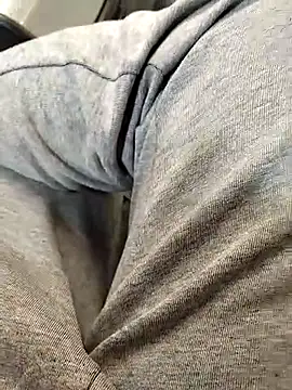 A man in public online show from 02-01-26, 11:19