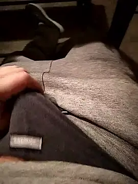 A man in public online show from 02-21-26, 06:32