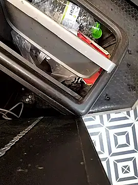 A man in public online show from 02-14-26, 05:13