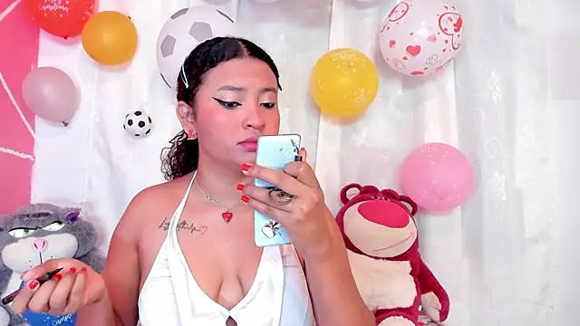 Snapshot of JessyZoe chatting on 07-17-26, 04:04 JessyZoe online show from 07-17-26, 04:04