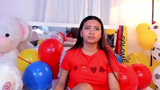 Snapshot of JessyZoe chatting on 06-21-26, 12:05 JessyZoe online show from 06-21-26, 12:05