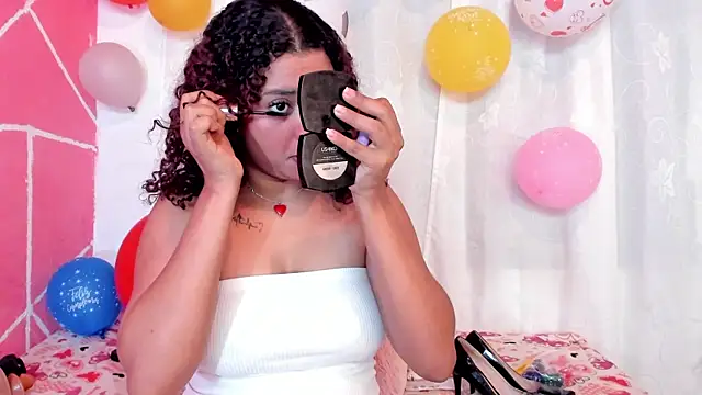 Snapshot of JessyZoe chatting on 07-19-26, 04:15 JessyZoe online show from 07-19-26, 04:15