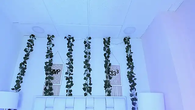 Snapshot of SophieHill_gh chatting on 02-11-25, 11:33 SophieHill gh online show from 02-11-25, 11:33