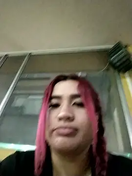 Snapshot of EmaGw chatting on 01-17-26, 01:20 EmaGw online show from 01-17-26, 01:20