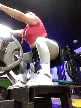 Snapshot of EmaGw chatting on 02-13-26, 10:21 EmaGw online show from 02-13-26, 10:21