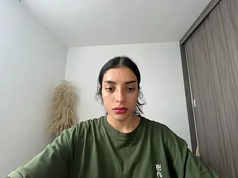 dakota le online show from 07-23-26, 02:46