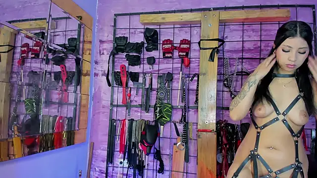 alexia aitanaa  online show from 02-21-26, 07:05