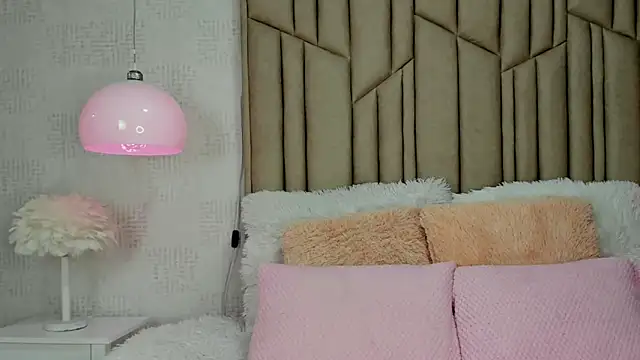 AudreyElla online show from 03-17-26, 04:37