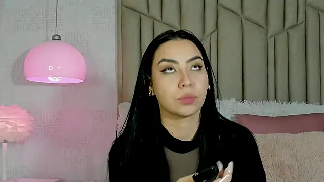 AudreyElla online show from 04-18-26, 05:21