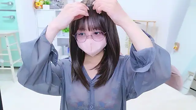 Snapshot of chihiro_ri chatting on 06-19-26, 06:36 chihiro ri online show from 06-19-26, 06:36