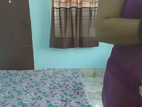 Snapshot of hot-saniya01 chatting on 02-20-26, 07:21 hot-saniya01 online show from 02-20-26, 07:21