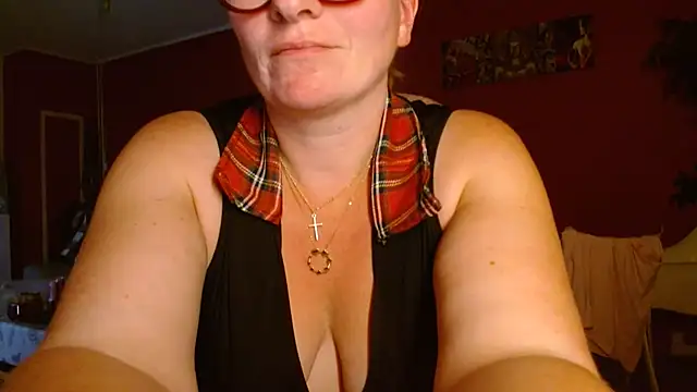 cruellaculdenfer67 online show from 07-07-26, 09:51