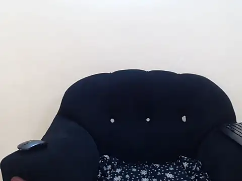 Snapshot of island_girls22 chatting on 02-28-26, 07:52 island girls22 online show from 02-28-26, 07:52