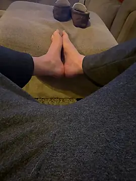 Feettlover69 online show from 03-04-26, 09:22