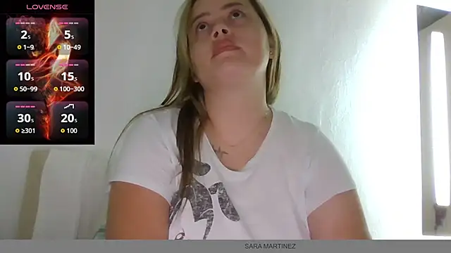 Snapshot of saramartinez1000 chatting on 10-10-25, 02:45 saramartinez1000 online show from 10-10-25, 02:45