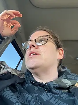 velvetta  online show from 12-20-25, 02:42