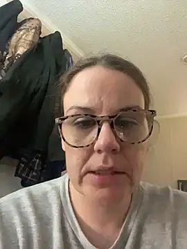 velvetta  online show from 11-24-25, 05:46