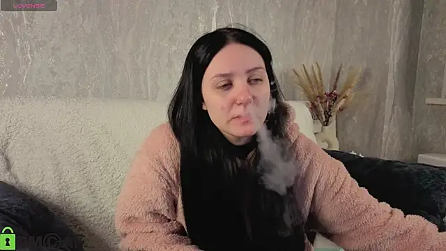 Snapshot of Kvetachka chatting on 10-17-25, 01:42 Kvetachka online show from 10-17-25, 01:42