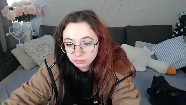 Mini Diva online show from 05-01-26, 08:19