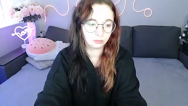 Mini Diva online show from 03-03-26, 09:05