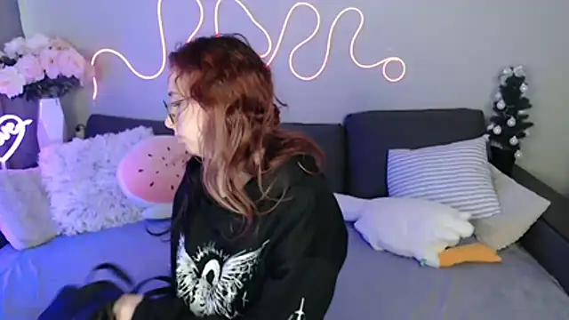 Mini Diva online show from 03-20-26, 09:10