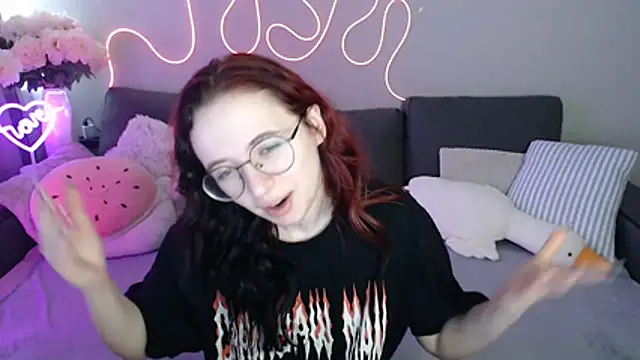Mini Diva online show from 07-08-26, 08:15