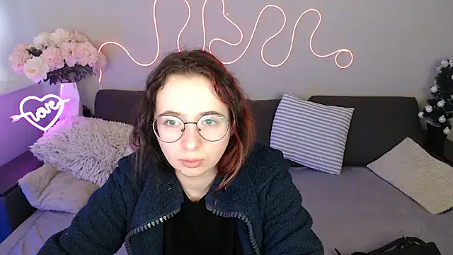 Mini Diva online show from 01-10-26, 09:04