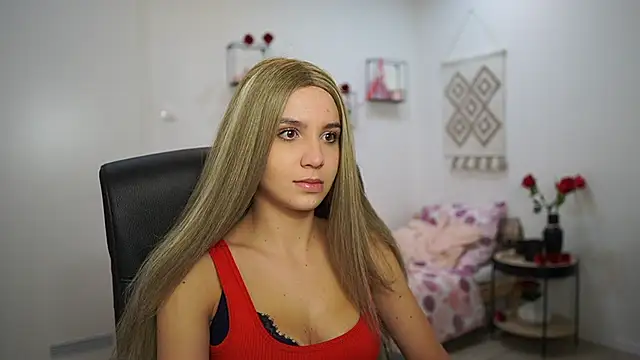EvelynCage  online show from 10-20-25, 05:35