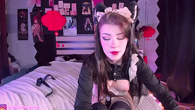 Snapshot of DualHornyFire chatting on 09-14-25, 04:51 DualHornyFire online show from 09-14-25, 04:51