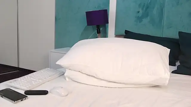 Snapshot of BriannaHart chatting on 01-30-25, 01:31 BriannaHart online show from 01-30-25, 01:31