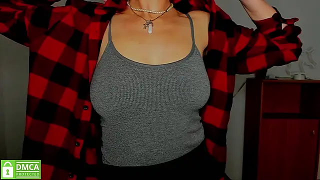Snapshot of annakillianox chatting on 10-10-25, 05:30 annakillianox online show from 10-10-25, 05:30