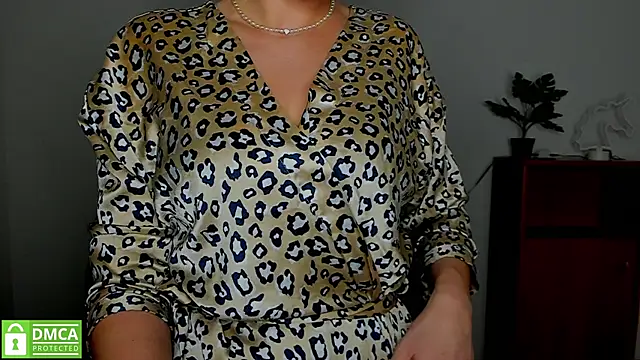 Snapshot of annakillianox chatting on 10-05-25, 05:31 annakillianox online show from 10-05-25, 05:31