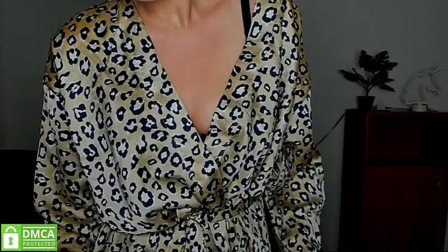 Snapshot of annakillianox chatting on 10-11-25, 05:30 annakillianox online show from 10-11-25, 05:30