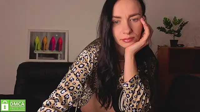 annakillianox online show from 12-14-25, 08:09