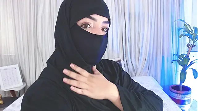 Snapshot of Uzra_hayed chatting on 09-28-25, 02:35 Uzra hayed online show from 09-28-25, 02:35