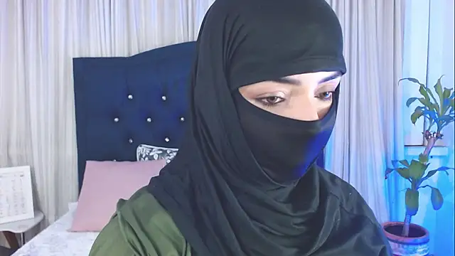 Uzra hayed online show from 12-04-25, 11:15