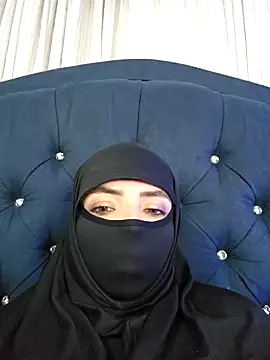 Snapshot of Uzra_hayed chatting on 02-21-25, 02:06 Uzra hayed online show from 02-21-25, 02:06