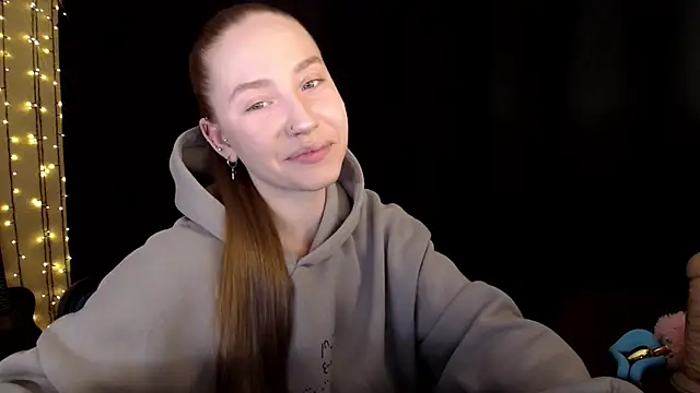 Snapshot of SindiWatsoon chatting on 02-18-26, 05:53 SindiWatsoon online show from 02-18-26, 05:53