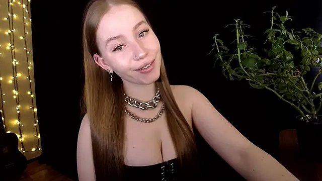 SindiWatsoon online show from 10-13-25, 12:18