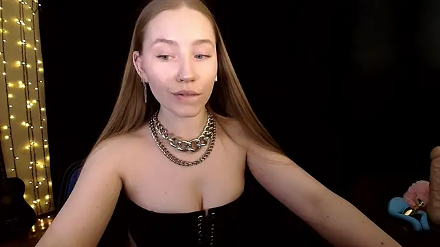 Snapshot of SindiWatsoon chatting on 02-02-26, 03:33 SindiWatsoon online show from 02-02-26, 03:33