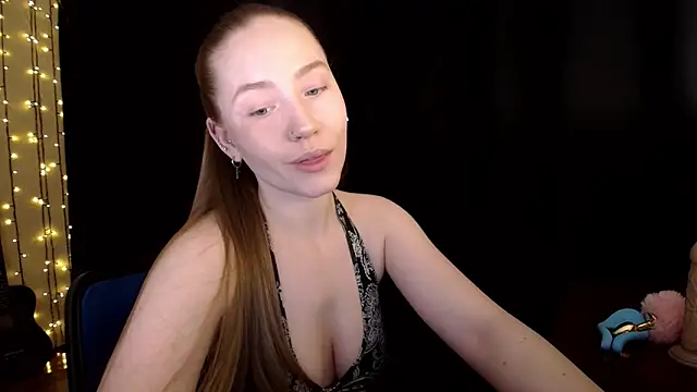 Snapshot of SindiWatsoon chatting on 02-12-26, 07:13 SindiWatsoon online show from 02-12-26, 07:13