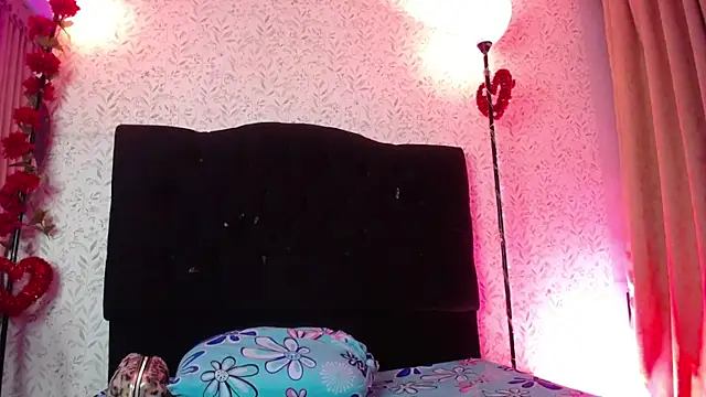 Snapshot of luly_pink chatting on 02-27-26, 09:36 luly pink online show from 02-27-26, 09:36