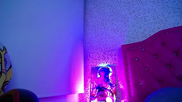 luly pink online show from 11-26-25, 04:34