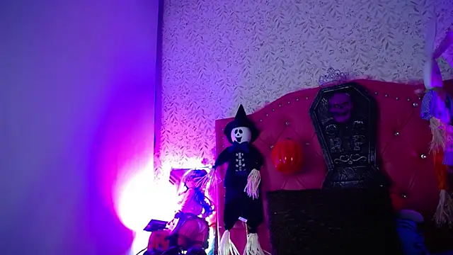 luly pink online show from 10-24-25, 10:09