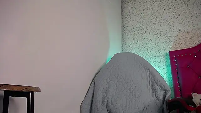 luly pink online show from 03-07-26, 03:46